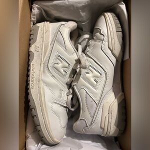 New Balance 550’s size 8.5 W